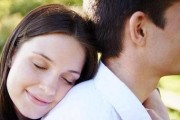 如何用情深挽回心仪女生？感性男生的爱情挽回秘籍