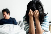 爱上两个男人该如何选择？（探讨如何选择两个心仪男士的烦恼）