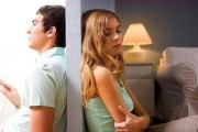 男友和前任始终保持联系，是否意味着复合？（分手不是终点，他们是否还爱着对方？）