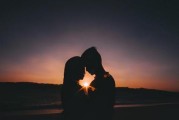 两人三观不合分手后还能挽回吗？（寻找共同点是关键，两人都需要改变自己）