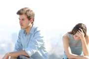如何挽回女友的心（以解决吵架离婚为主题的实用技巧）