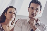 男生如何挽回一段感情（重拾爱情的技巧与方法，从心理到行动）