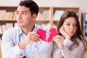 女人挽回失去的男人的有效方法（如何让他重新爱上你？）
