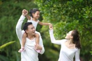 夫妻情比亲情更浓厚（探究夫妻关系的重要性及其优越性）