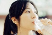 女生产生依赖感对感情的后果（探究女性过度依赖对恋爱关系的破坏及如何避免）