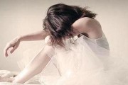 老公婚外恋，如何保持婚姻稳定？（忠诚、沟通、自我提升，助你走出婚姻危机）
