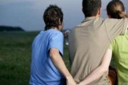 分手了还要不要挽回？5种情况告诉你答案（分手原因、双方感情、未来计划、第三方因素、自我成长）