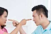 离婚后，该追求喜欢自己的男生吗？（爱情是否应该因为离婚而悄然兴起？）